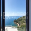Luksuzna i moderna vila, 336,78 m2, sa bazenom i prekrasnim pogledom na otvoreno more, iznad plaže Mogren, u Budvi, Crna Gora.
