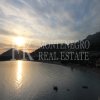 Wunderschöne, moderne Wohnung, 82 m2, nur 20 m vom Strand entfernt, in Rafailovici, Gemeinde Budva, Montenegro, mit einem bezaubernden Panoramablick.
