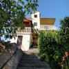 Отличный дом в Херцег-Нови, 240м2, с прекрасным видом на море, в 600 м от моря, Черногория.