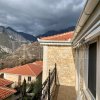 Горячее предложение! Прекрасная каменная вилла площадью 189м2 в Бар-Зупци, часть небольшого частного вилльного курорта в Черногории. Вилла оснащена бассейном, захватывающим видом на море и окружающие горы.