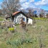 *Seltenes Angebot in der Nähe von Ulcinj. Ein frisch renoviertes und legal gebautes Haus, 90 m2 , Grundstück 83.000m2, mit Blick auf Ada Bojana und Meer, in Montenegro. 
