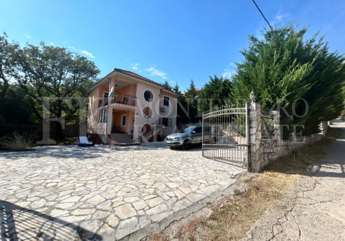 *Attractive Investment: Newly renovated house with sea view in Sutomore-Haj Nehaj, Montenegro.