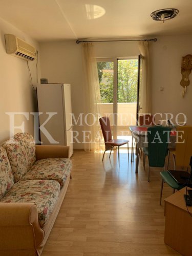 Гостевой дом или дом для нескольких поколений, 486 м2, в Сутоморе, на одной из лучших улиц для сдачи в аренду.