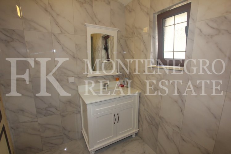 Эксклюзивная каменная вилла, 165 м², в Бар-Зупци, с видом на море и горы в Черногории