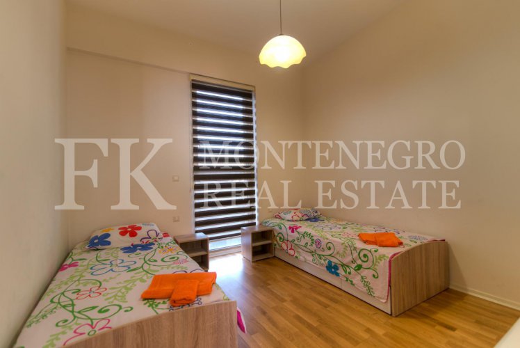 Великолепная квартира, 189м2, в Будве – Бечичи, в апарт-отеле Harmonia, с великолепным видом на море, в Черногории.