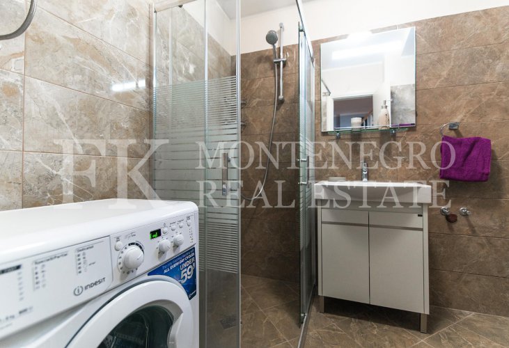 Dupleks apartman, 149m2, u Budvi – Bečići, u apart-hotelu Harmonija, sa prekrasnim pogledom na more, u Crnoj Gori.