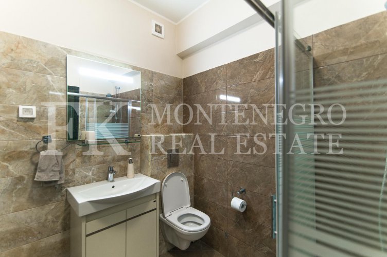 Dupleks apartman, 149m2, u Budvi – Bečići, u apart-hotelu Harmonija, sa prekrasnim pogledom na more, u Crnoj Gori.