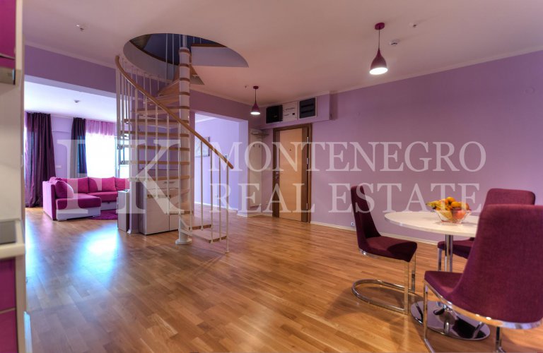 Дуплекс квартира, 149м2, в Будве – Бечичи, в апарт-отеле Harmonia, с великолепным видом на море, в Черногории.