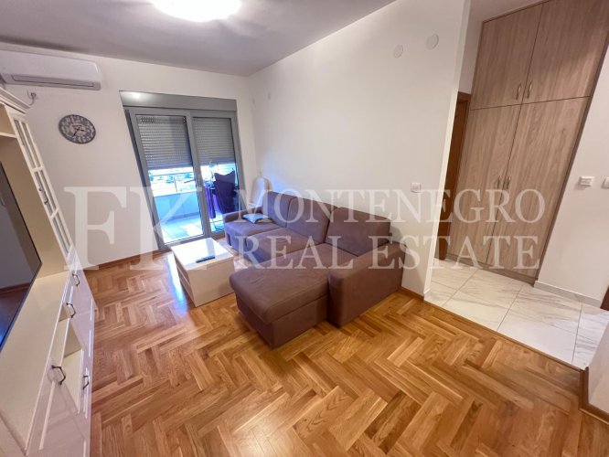 *Новая квартира в Будве, 61м2, с видом на море и горы, в Черногории.