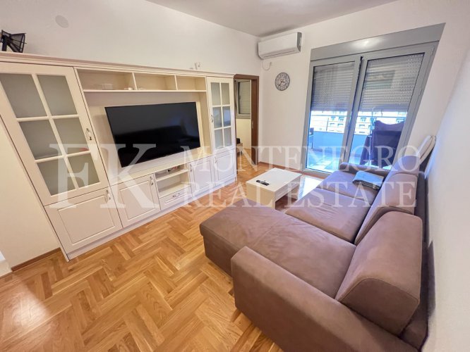 *Новая квартира в Будве, 61м2, с видом на море и горы, в Черногории.