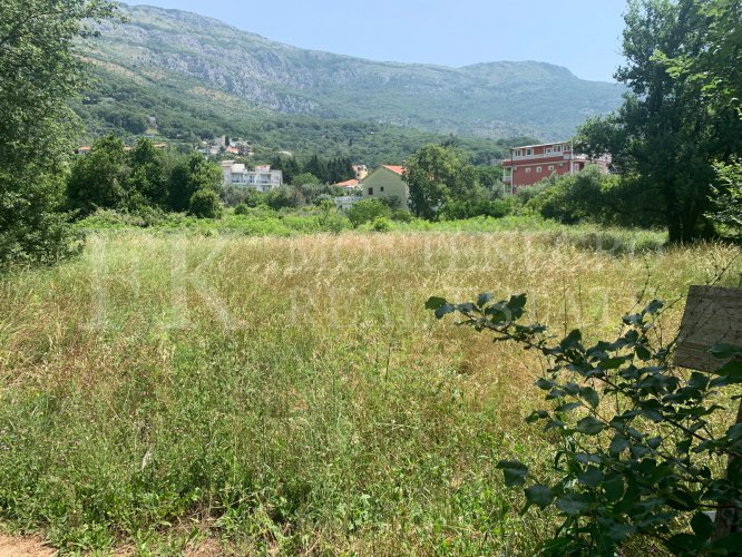 *Urbanized plot with building permission, UTU, in Buljarica, only 300m to the sea.