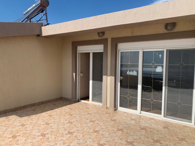 Legalized! Wonderful 112 m² penthouse in Dobra Voda-Dubrava with open sea view and sunsets, just 60 m from the sea.