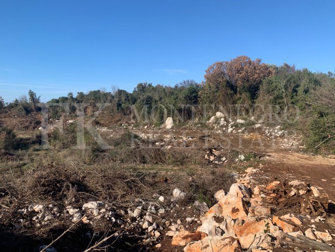 *Dva predivna urbanizovana građevinska placa, posebno na prodaju, 421m2 i 813m2, sa pogledom na more, u Utjehi-Kunje, Crna Gora.