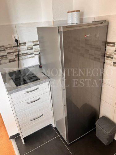 *Lijepa kuća za dvije porodice, 132m2, u centru ali u mirnom dijelu Sutomora, opština Bar, Crna Gora.*