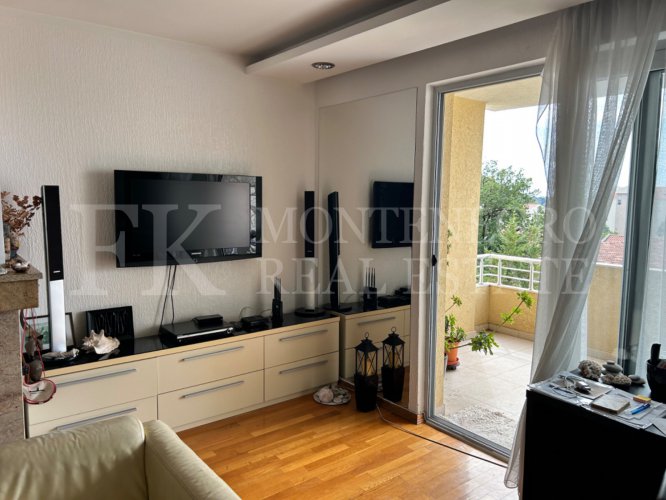 *Exclusive Apartment, 97m² with Sea View and Fireplace in Budva - Lazi, Montenegro