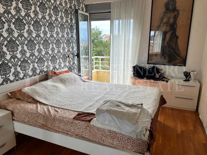 *Exclusive Apartment, 97m² with Sea View and Fireplace in Budva - Lazi, Montenegro