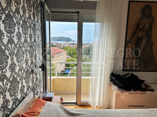 *Exclusive Apartment, 97m² with Sea View and Fireplace in Budva - Lazi, Montenegro