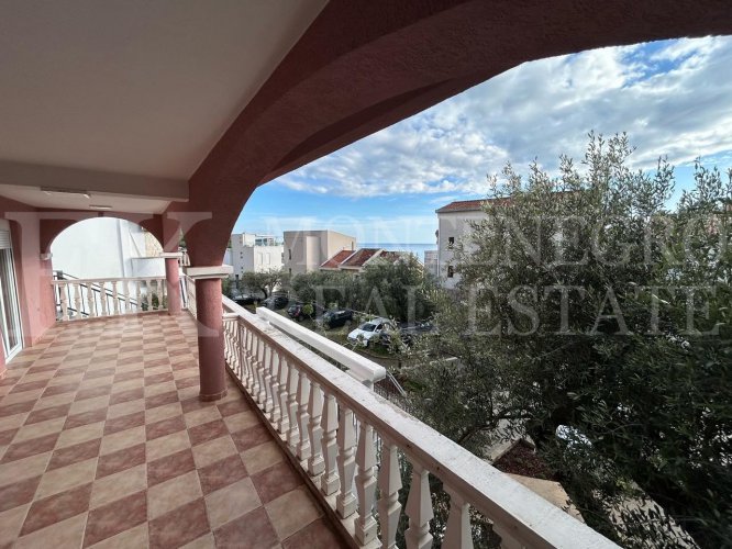 Charming Apartment in Pržno-Miločer – 87 m², Optional Parking and Sea View