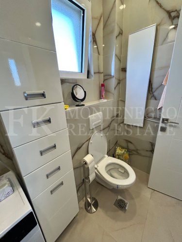 Predivan, svijetao stan sa pogledom na more – 83 m², Bar (Hladna Uvala)