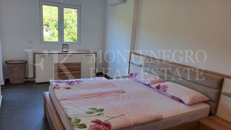 Predivan, svijetao stan sa pogledom na more – 83 m², Bar (Hladna Uvala)