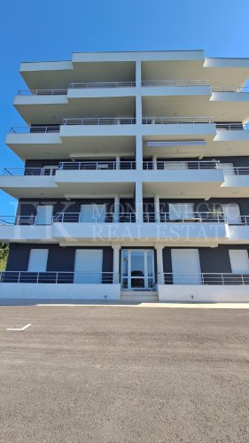 Predivan, svijetao stan sa pogledom na more – 83 m², Bar (Hladna Uvala)