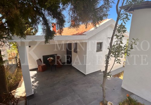 Legalized. Newly Renovated House with Sea View – Dobra Voda, 82 m² Living Space, Garden and Outbuilding