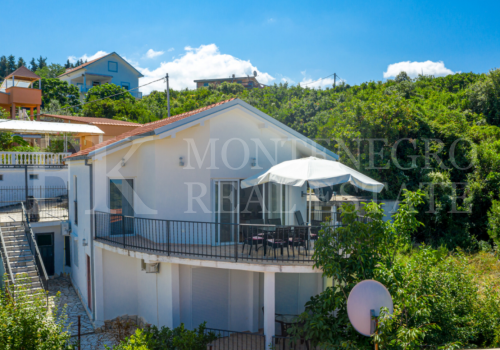Charming House with Sea View in Utjeha – 130 m² of Comfort and Style